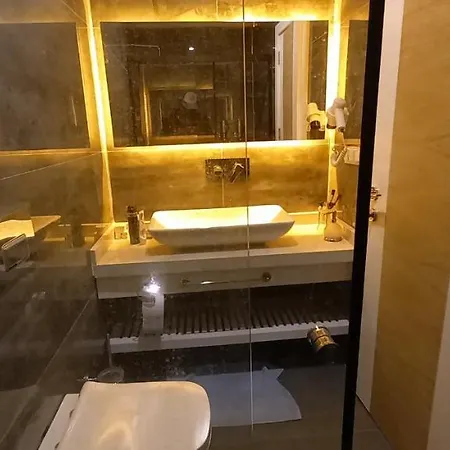 Un * Kaş